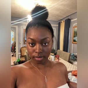 Meet your Posher, Armani